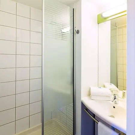 Hotel Ibis Budget Est Mediterranee A9 / A75 2*