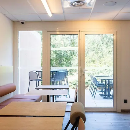 Ibis Budget Est Mediterranee A9 / A75 Hotel