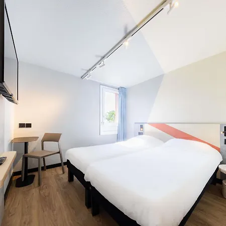 Hotel Ibis Budget Est Mediterranee A9 / A75 2*