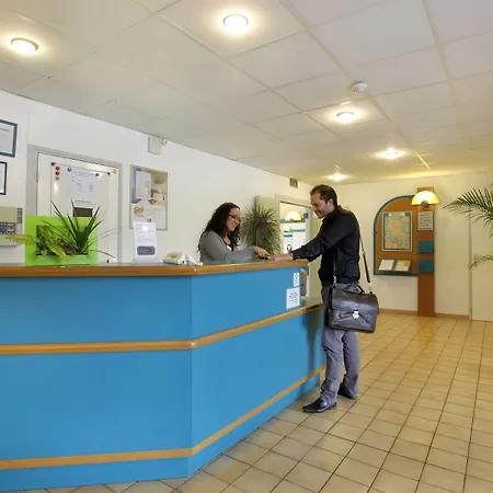 Ibis Budget Est Mediterranee A9 / A75 2*