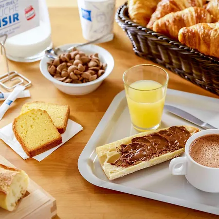 Ibis Budget Est Mediterranee A9 / A75 2*