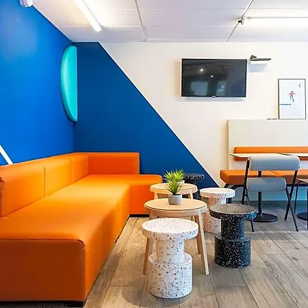 Ibis Budget Est Mediterranee A9 / A75 2*