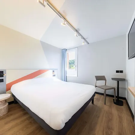 Hotel Ibis Budget Est Mediterranee A9 / A75 2*