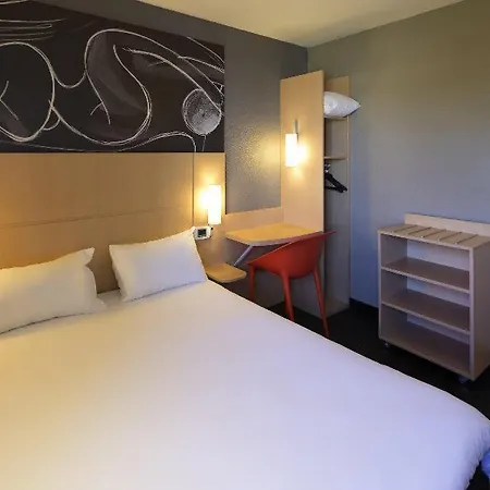 Hotel Ibis Budget Est Mediterranee A9 / A75 2*