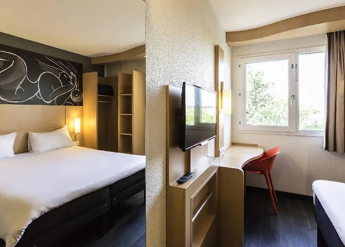 Otel Ibis Budget Est Mediterranee A9 / A75